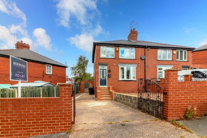 3 Bedroom Semi-Detached House To Rent In Strafford Avenue, Worsbrough, Barnsley, S70