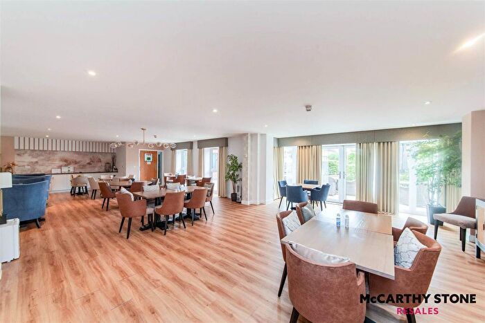 2 Bedroom Flat For Sale In Northwick Park Road, Harrow-On-The-Hill, Harrow, HA1