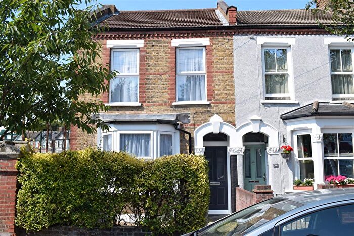 3 Bedroom End Of Terrace House To Rent In Cavendish Road, London, E4