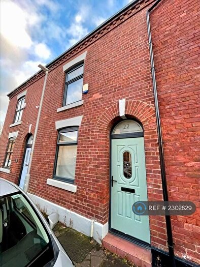 3 Bedroom End Of Terrace House To Rent In Gorton Street, Heywood, OL10