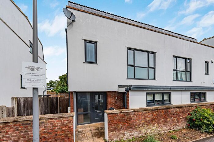 4 Bedroom Terraced House To Rent In Constabulary Close, West Drayton, UB7