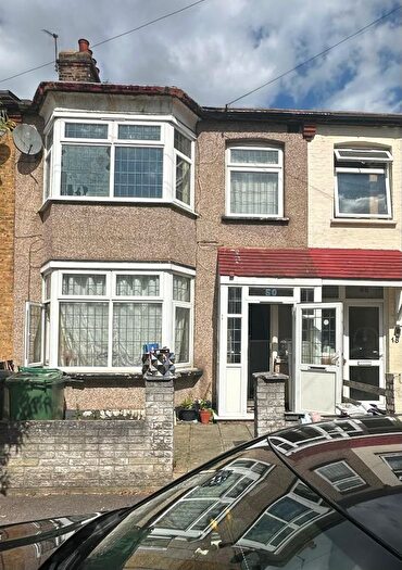 4 Bedroom Terraced House To Rent In George Road, Chingford London, E4