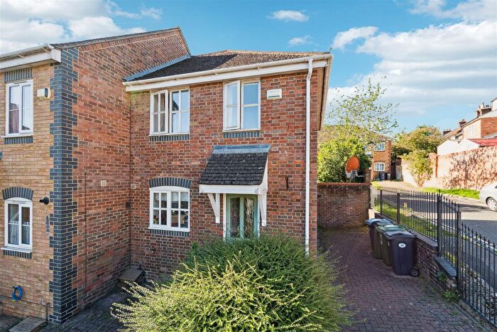 2 Bedroom End Terrace House For Sale In Wheelers Park, High Wycombe, HP13