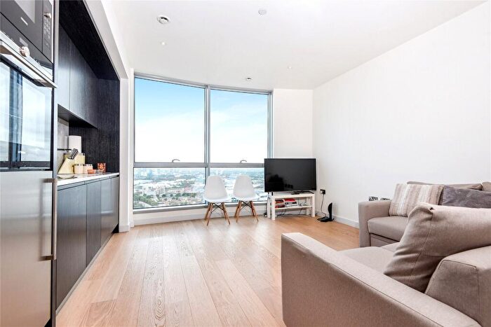 Studio To Rent In Biscayne Avenue, London, E14