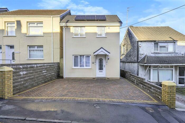 2 Bedroom Detached House To Rent In Bethlehem Road, Neath, SA10