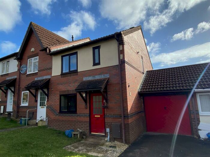 3 Bedroom End Of Terrace House To Rent In Lewis Way, Chepstow, NP16