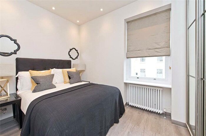 Studio To Rent In Penywern Road, London, SW5