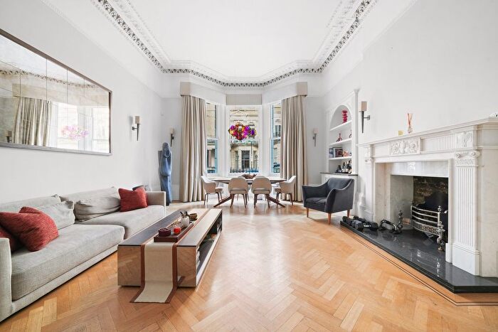 2 Bedroom Flat To Rent In De Vere Gardens, London, W8