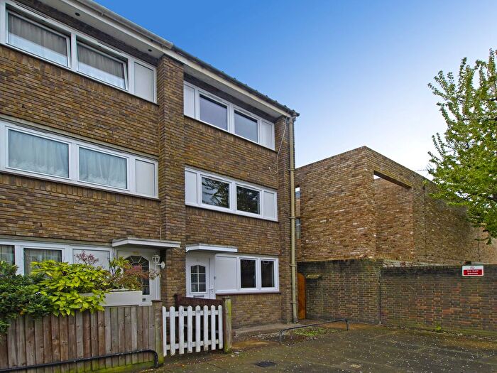 4 Bedroom Terraced House To Rent In Brecon Road, London, W6