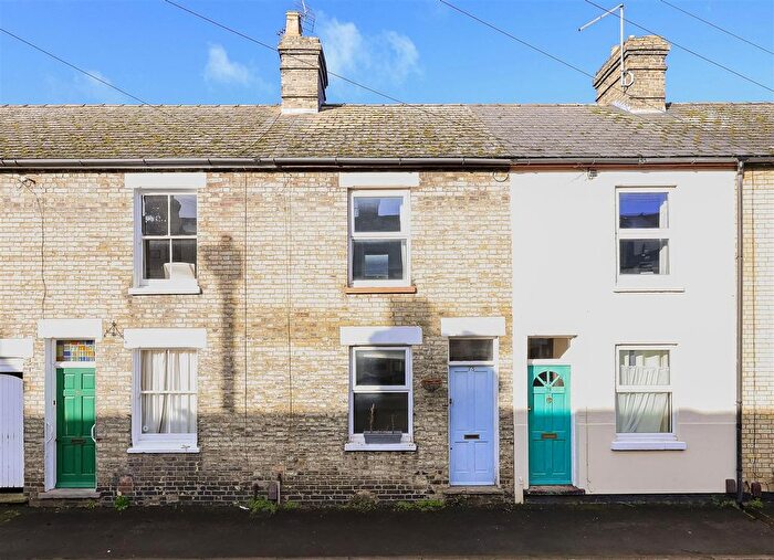 2 Bedroom Terraced House For Sale In Great Eastern Street, Cambridge, CB1