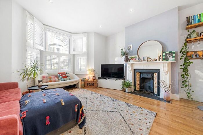 2 Bedroom Flat For Sale In Lambert Road, SW2