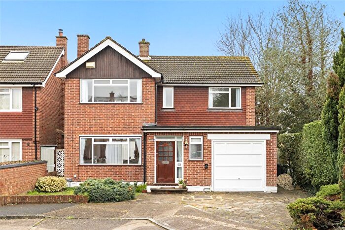3 Bedroom Detached House For Sale In Rickards Close, Surbiton, KT6