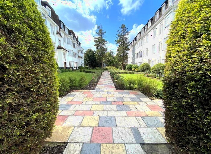 2 Bedroom Flat To Rent In Streatham Hill, London, SW2