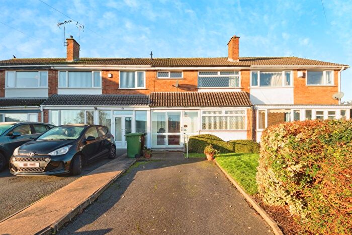 3 Bedroom Terraced House For Sale In Navenby Close, Shirley, Solihull, B90