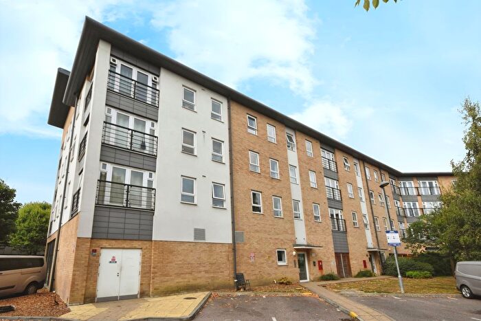 1 Bedroom Flat For Sale In Southernhay Close, Basildon, Essex, SS14