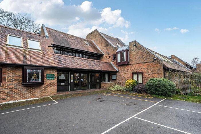 1 Bedroom Flat For Sale In Old Headington, Oxford, OX3