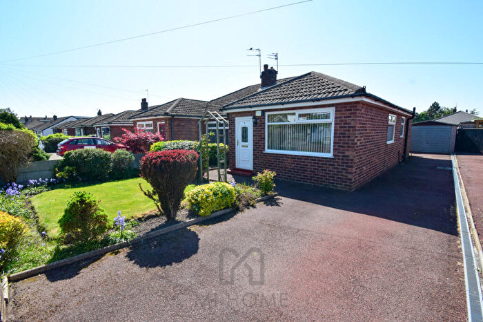 3 Bedroom Bungalow For Sale In Derwent Drive, Freckleton, Preston, PR4