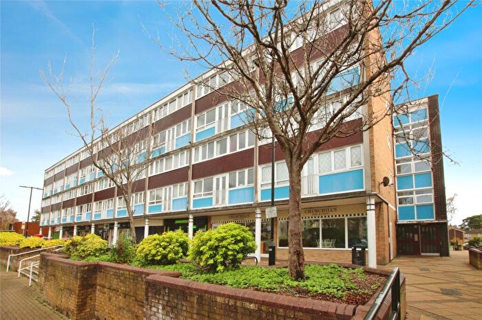 3 Bedroom Apartment For Sale In The Square, Bracknell, Berkshire, RG12