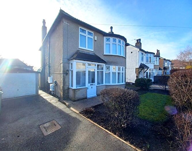 4 Bedroom Detached House To Rent In Oakwell Oval, Leeds, West Yorkshire, LS8