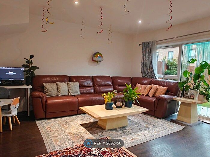 3 Bedroom Terraced House To Rent In Dowletts Road, Dagenham, RM8