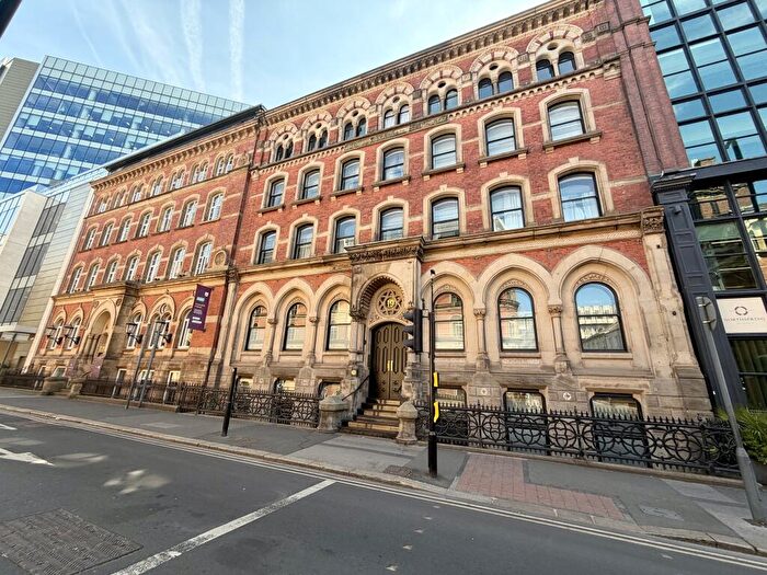 2 Bedroom Apartment To Rent In Wellington Street, LS1