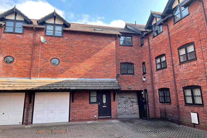 3 Bedroom Town House For Sale In Rydal Mews, Manchester Road, Wilmslow, SK9