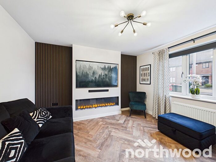 4 Bedroom Semi-detached House For Sale In Heritage Road, Bridgefield, Ashford, TN25