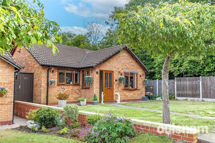 2 Bedroom Bungalow For Sale In High Heath Close, Bournville, Birmingham, B30