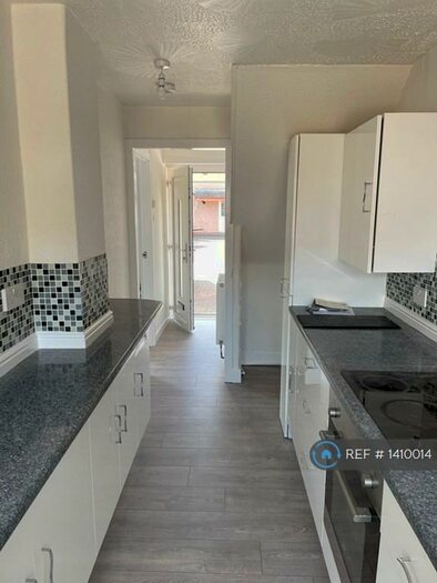 2 Bedroom Terraced House To Rent In Buchan Place, Grangemouth, FK3