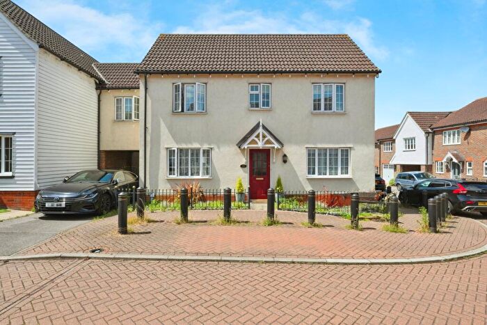 4 Bedroom Detached House For Sale In Malkin Drive, Church Langley, Harlow, CM17