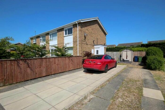2 Bedroom Flat For Sale In Aldenham Road, Guisborough, North Yorkshire, TS14