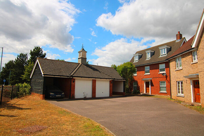 5 Bedroom Detached House To Rent In Damson Close, Red Lodge, IP28