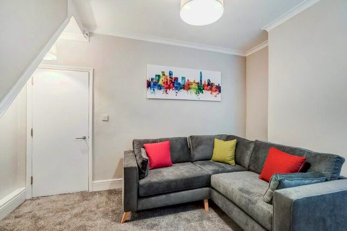 4 Bedroom Terraced House To Rent In Raddlebarn Road, Selly Oak, Birmingham, B29