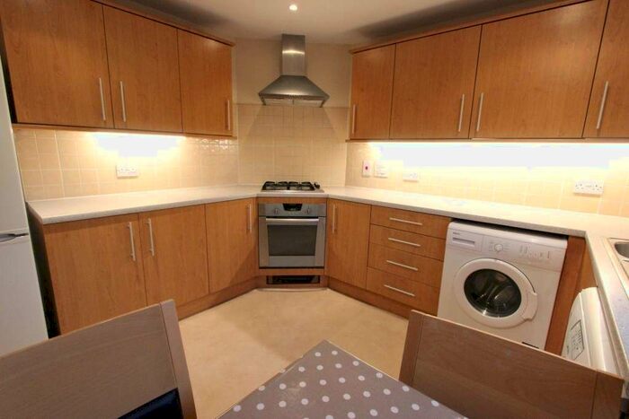 1 Bedroom Flat To Rent In Winkfield Road, London, N22
