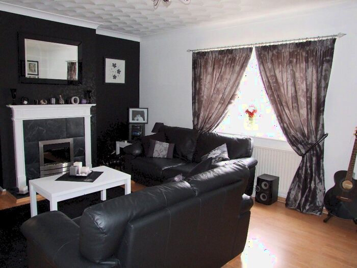 2 Bedroom Flat To Rent In High Street, March, PE15