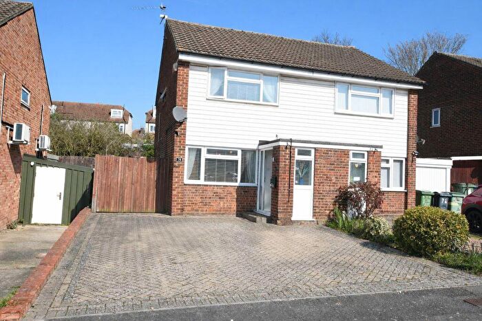 2 Bedroom Semi Detached House For Sale In Forest Hill, Maidstone, ME15