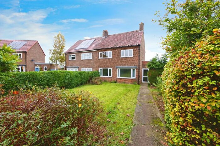 3 Bedroom Semi-Detached House For Sale In Chestnut Avenue, Welburn, York, YO60
