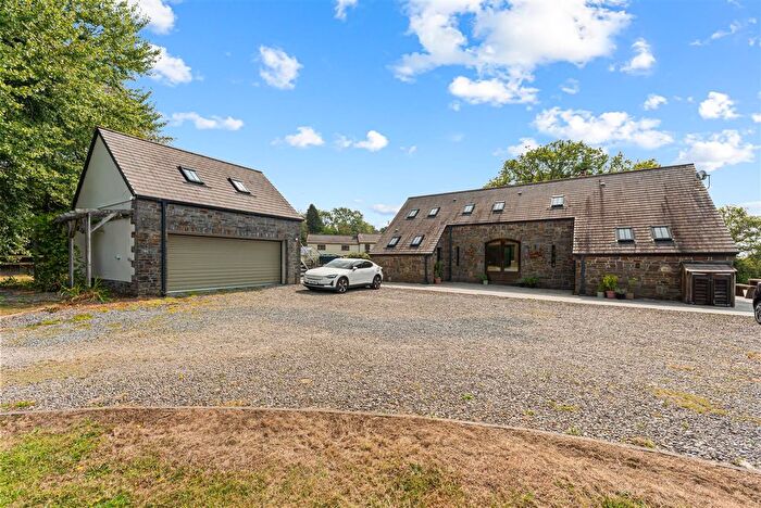 2 Bedroom Detached House For Sale In Tyn Y Cwm Lane, Rhos, Pontardawe, Swansea, SA8