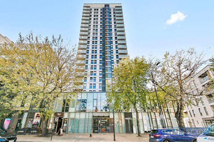 2 Bedroom Flat To Rent In Denning Point, Commercial Street, E1