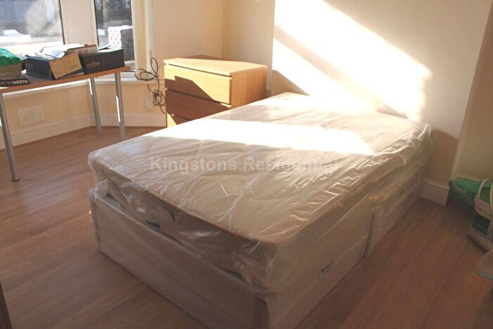 5 Bedroom Terraced House To Rent In Mackintosh Place, Roath, Cardiff, CF24