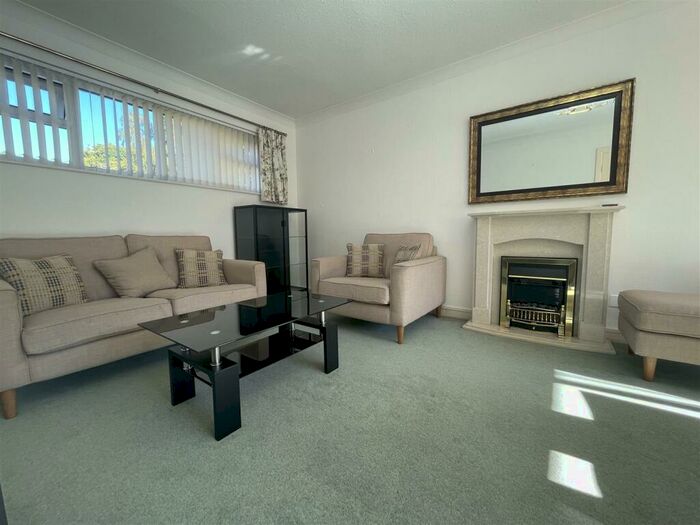 2 Bedroom Flat To Rent In Ty-Gwyn Road, Penylan, Cardiff, CF23