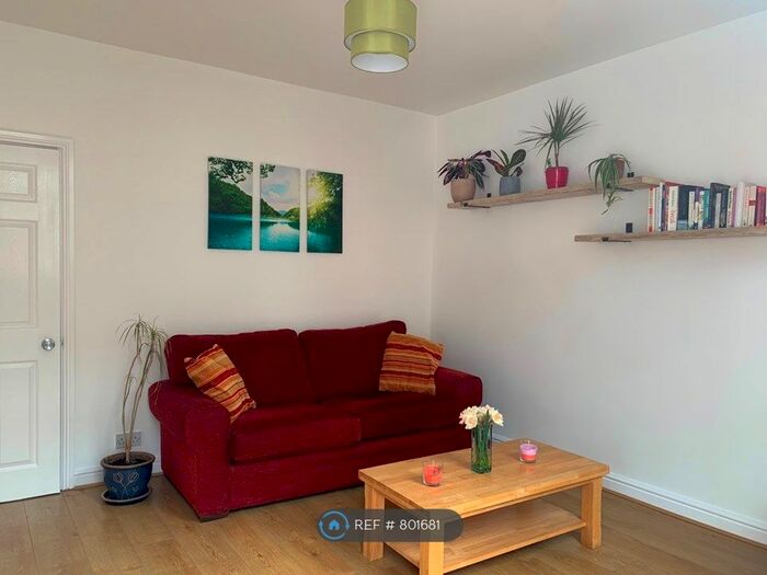 3 Bedroom Terraced House To Rent In Fentonville Street, Sheffield, S11