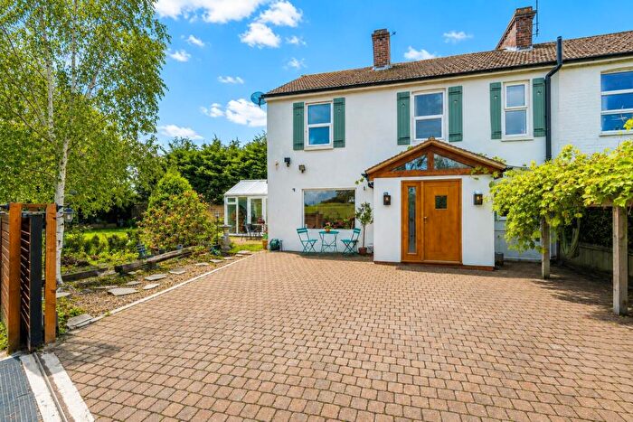 4 Bedroom End Of Terrace House For Sale In Ardens Marsh, Sandpit Lane, St. Albans, Hertfordshire, AL4