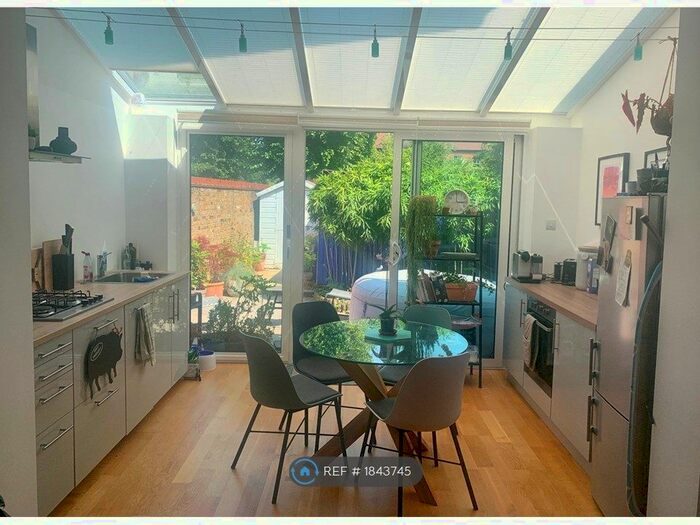 1 Bedroom Flat To Rent In Denbigh Road, London, W13