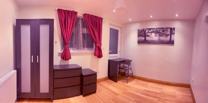 1 Bedroom Flat To Rent In North Wembley, HA9