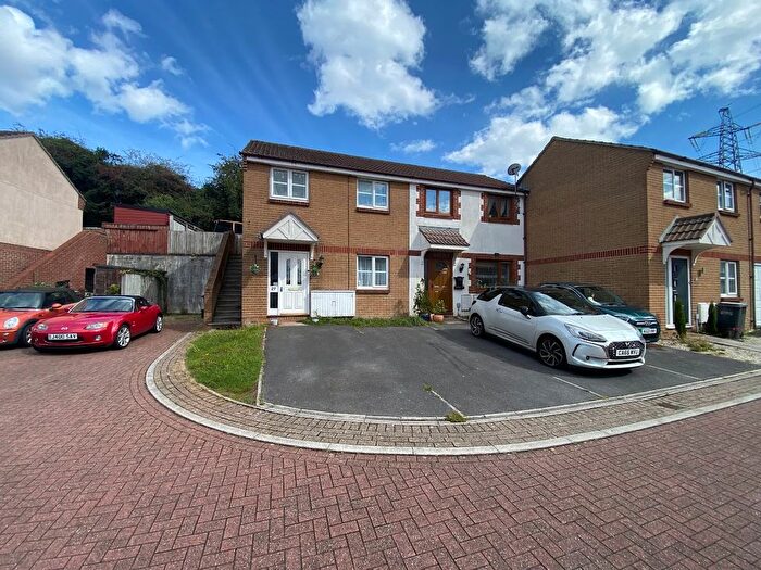 2 Bedroom End Of Terrace House To Rent In Skye Close, The Willows, Torquay, TQ2