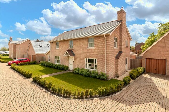 4 Bedroom Detached House For Sale In High Street, Little Eversden, Cambridge, CB23