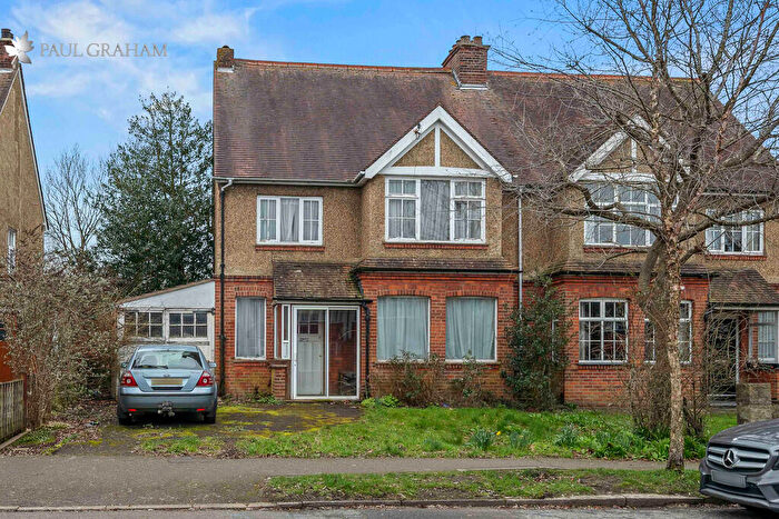 3 Bedroom Semi Detached House For Sale In Link Lane, Wallington, SM6