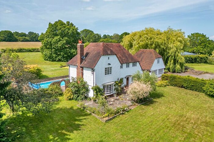 4 Bedroom Detached House For Sale In Potters Lane, Hawkhurst, Kent, TN18