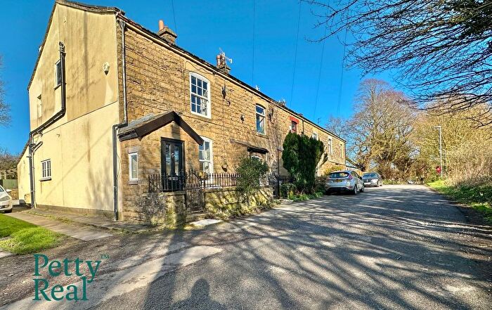 3 Bedroom End Terrace House For Sale In Greenfield Road, Colne, BB8